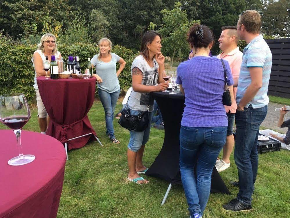Hotel Restaurant Lunia Oldeberkoop Zewnętrze zdjęcie