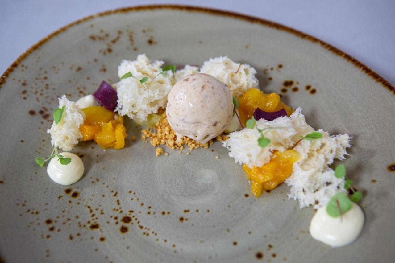 Hotel Restaurant Lunia Oldeberkoop Zewnętrze zdjęcie